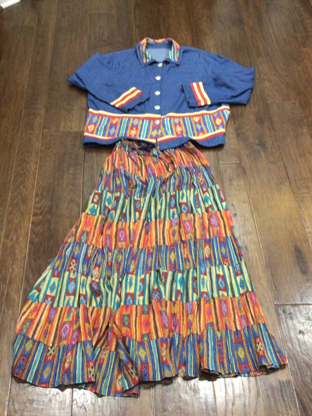 Vintage Willow Ridge full skirt and top from the 80’s  extra large. Great shape.